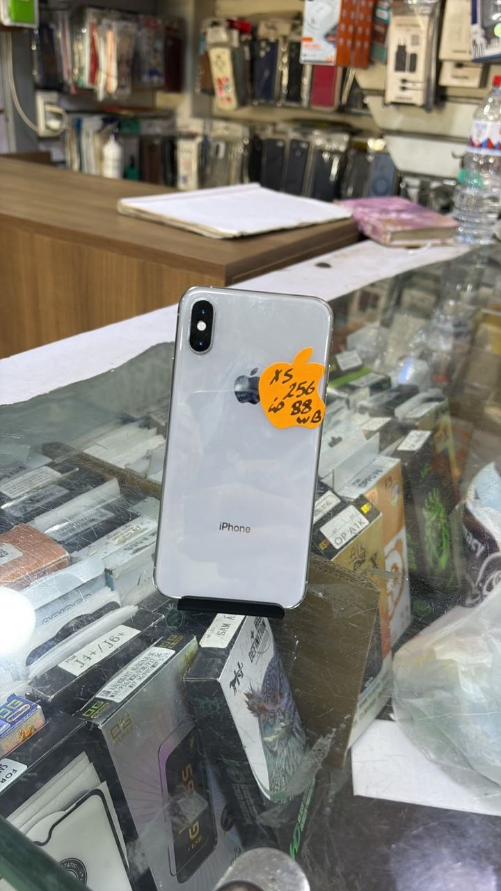 iPhone xs - صورة 1